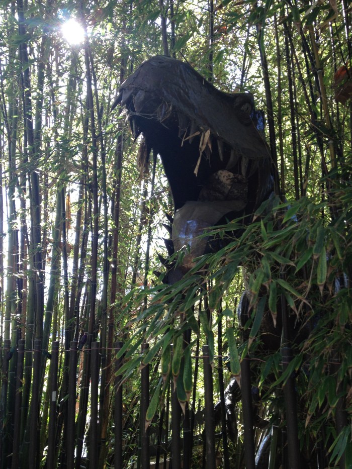 t rex! tyrannosaurus rex statue