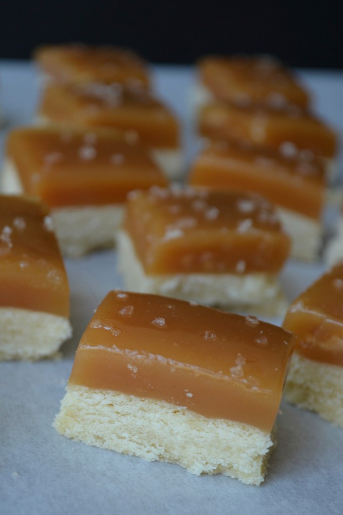 salted caramel shortbread cookies